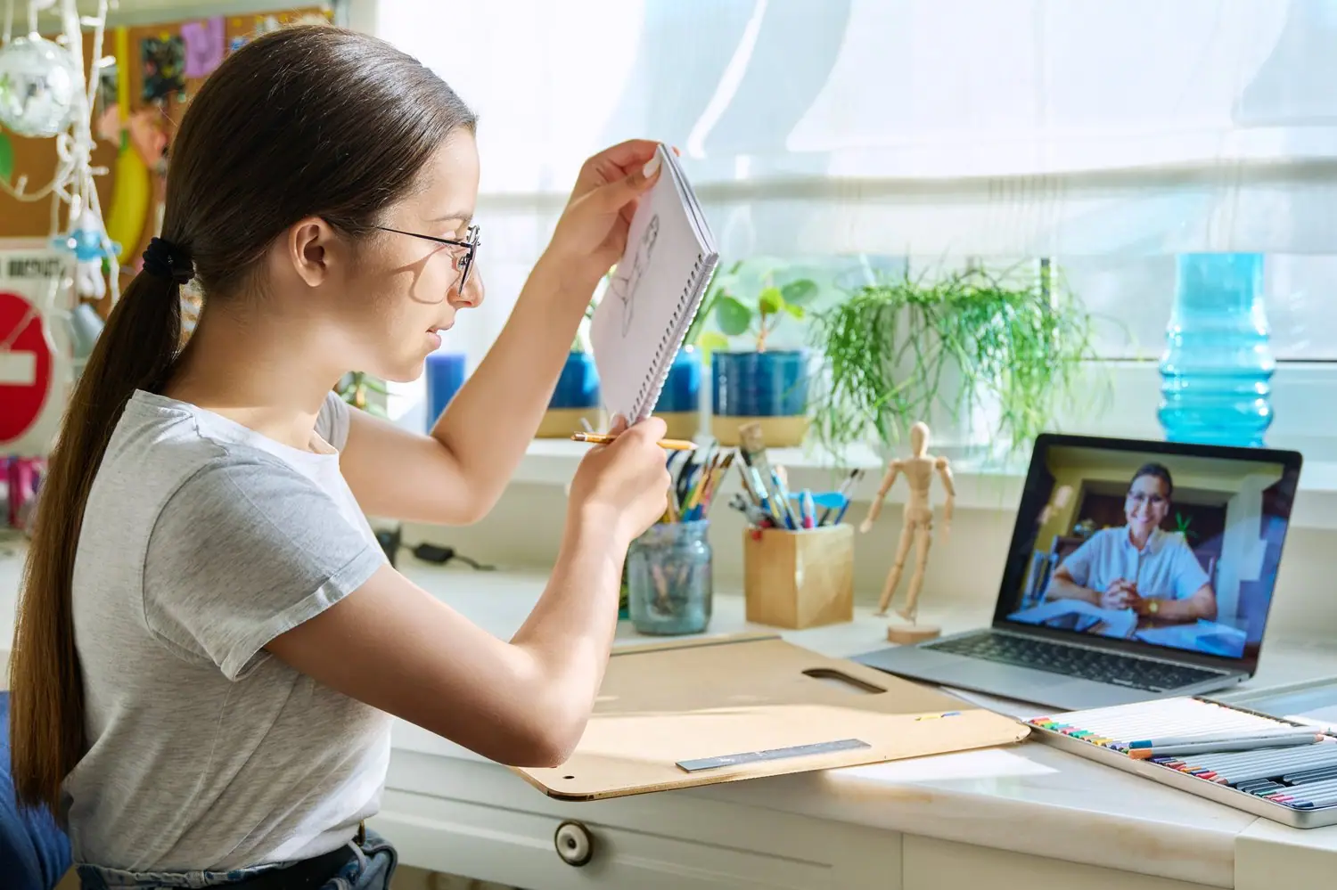 Nowoczesne metody nauczania online - przegląd platform edukacyjnych