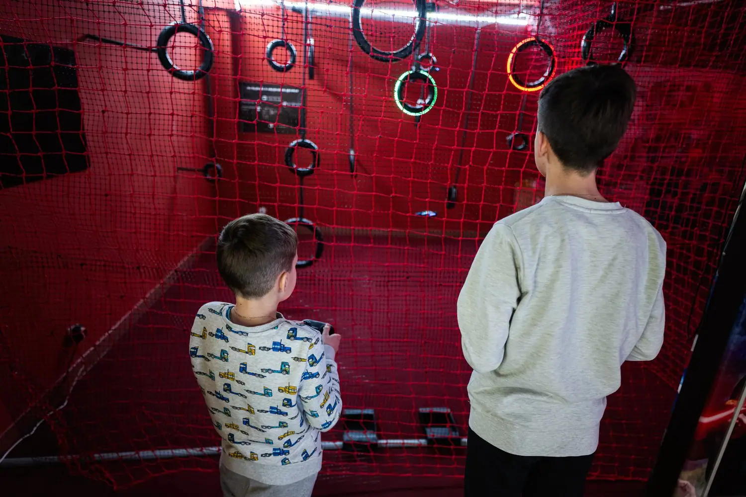 Domowy escape room dla dzieci - scenariusze i rekwizyty na urodziny